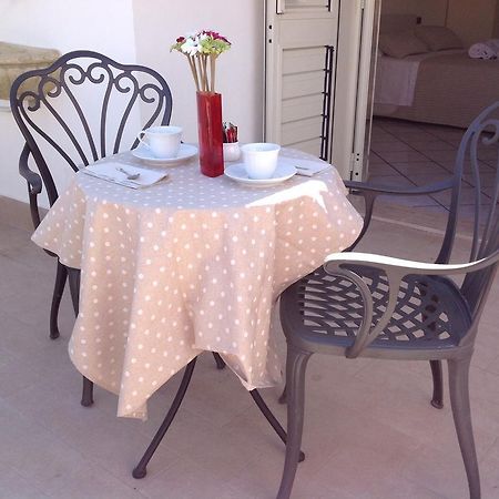 B&B A Casa Di Amici ジャルディーニ・ナクソス エクステリア 写真